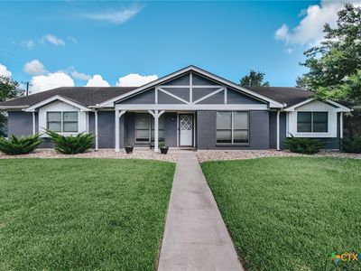Property at 1407 Plantation Rd, Victoria, TX