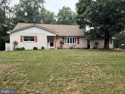 11 Wagner Dr