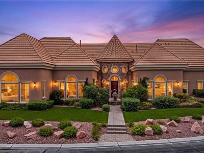 5067 Mountain Foliage Dr