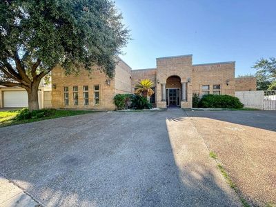 1046 Faldo Dr