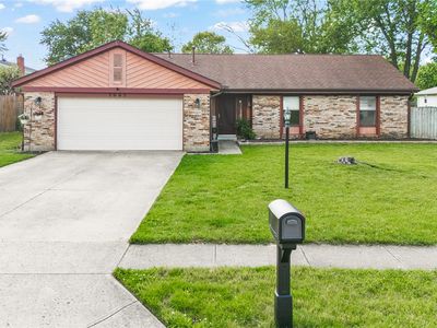 7065 Woodcroft Dr