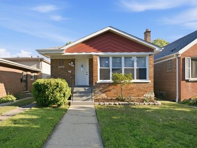 657 E 100th Pl