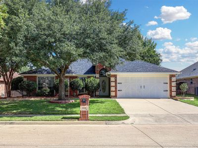 512 Surry Ct