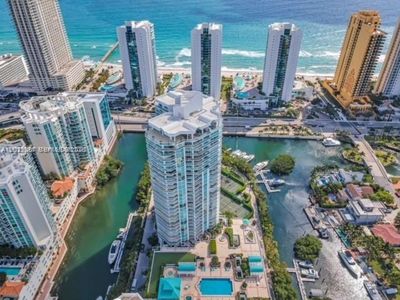 16400 Collins Ave APT 542