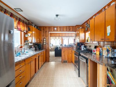 6617 N Shore Trl N
