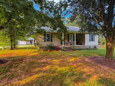 93 Jamie Ln