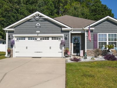 208 Oak Leaf Dr.