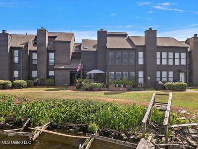 12 Lake Barnett Dr