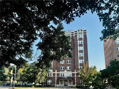 323 Emanuel Cleaver Ii Blvd APT 3E