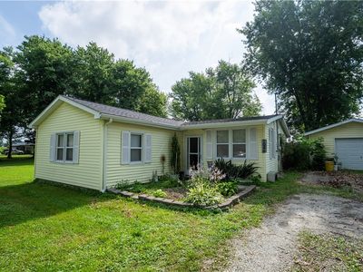 1046 Locust Ave
