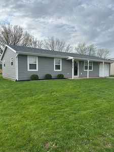 Property at 621 Jackson St, Jackson Center, OH