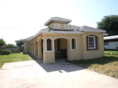 6312 Gold Ave