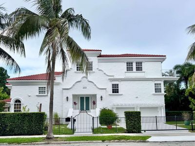 233 Pershing Way