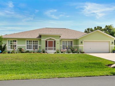 33 Royal Leaf Ln