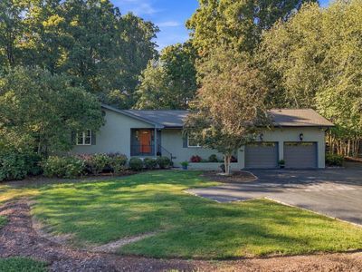 8439 Fair Oaks Rd