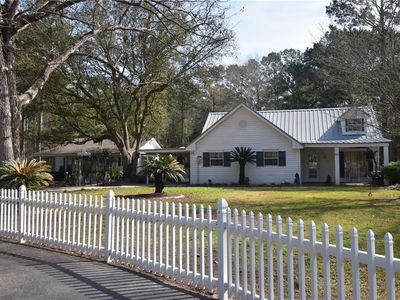 11042 Pine Ridge Cir