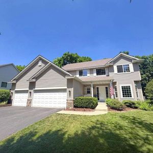 9142 Woodland Dr