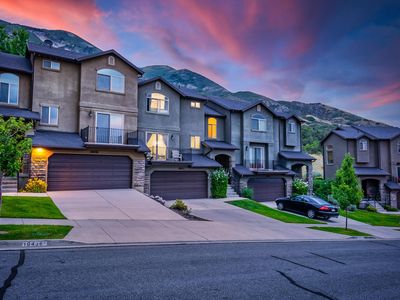 10432 N Sage Vista Ln