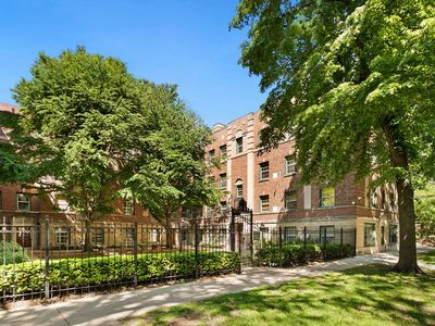 1810 W Chase Ave APT 1