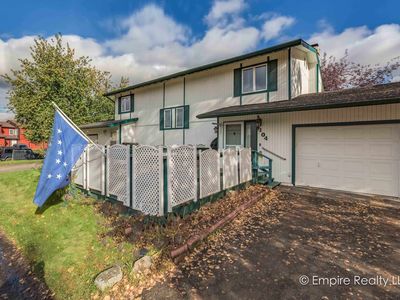 104 Hickory Dr