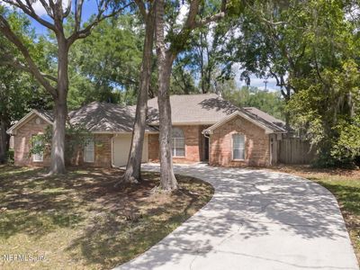 649 HUMMINGBIRD Court