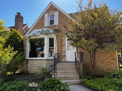 Property at 7838 Lowell Ave, Skokie, IL