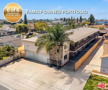 5913 Greenwood Ave