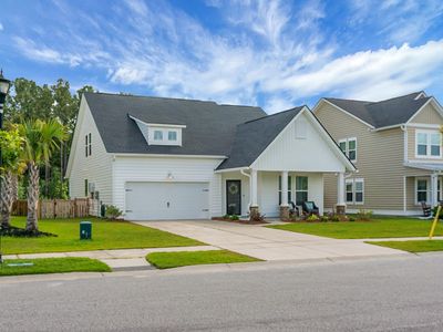 995 Arrowwood Way