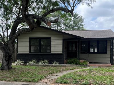 942 Delaine Dr