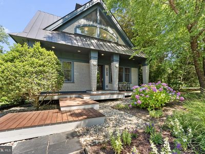 783 King Carter Dr