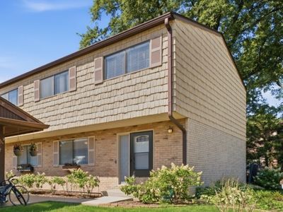 Property at 490 Tahoe Circle Dr, Wheeling, IL