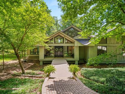 1021 Hidden Ridge Dr