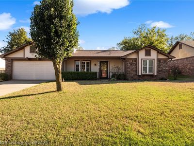 2309 Pine Ln