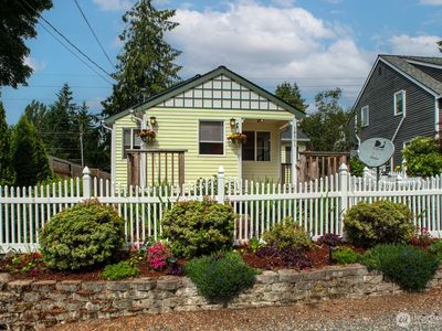 18501 5th Avenue NE