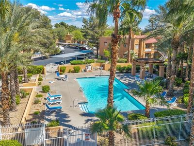 5118 S Jones Blvd Unit 206
