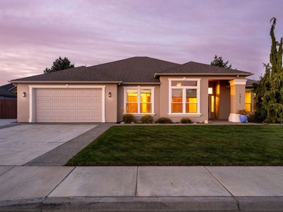 Property at 1711 Sunshine Ave, West Richland, WA