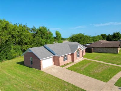 2001 Solomon Dr