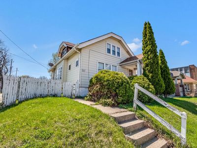4221 West Bernhard PLACE
