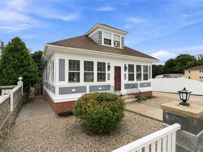 215 Simmonsville Ave