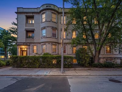 58 Pleasant St APT 2