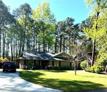 33 Edgewood Dr