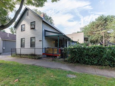 1820 W 38th St
