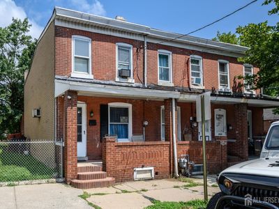 282 Ashmore Ave