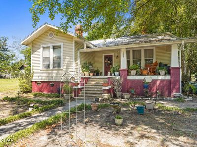 1324 Coggin Ave