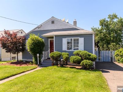 271 S Blvd