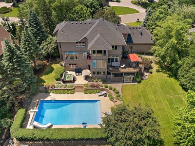 3717 Fairway Point