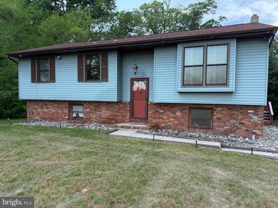 565 Central Ave