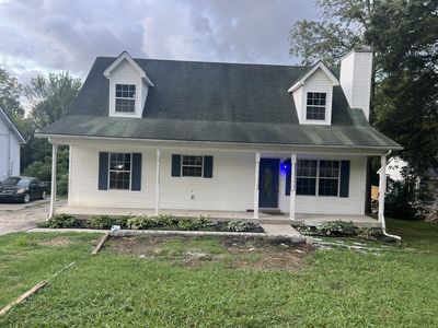1810 Mars St