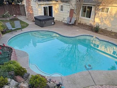 2121 Landon Ln