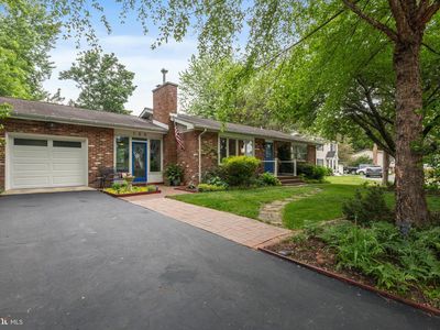 105 Mansion Dr